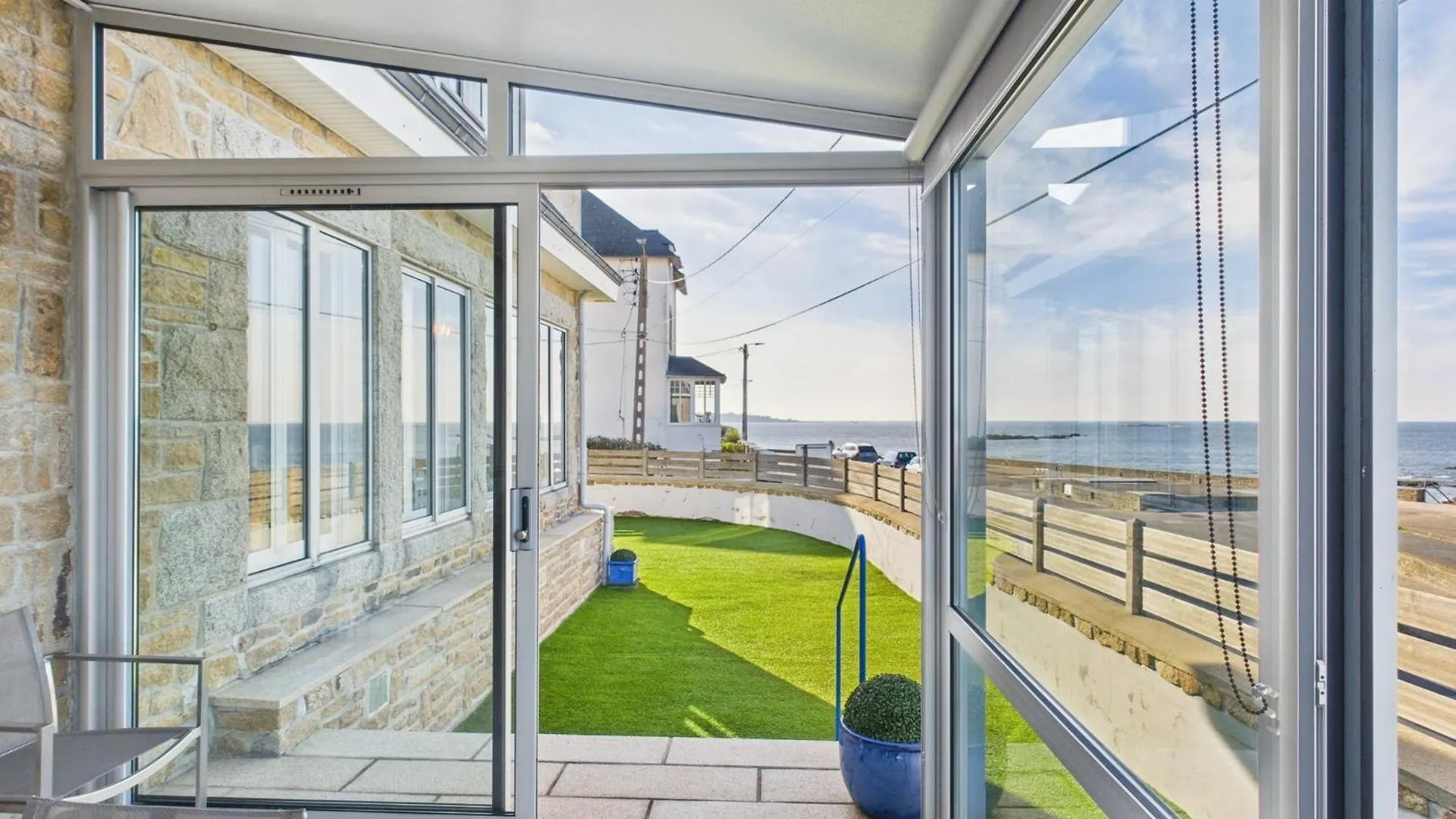 -Avel Dro- Belle Maison Familiale Vue Mer Corniche Concarneau 0*,  Frankrijk